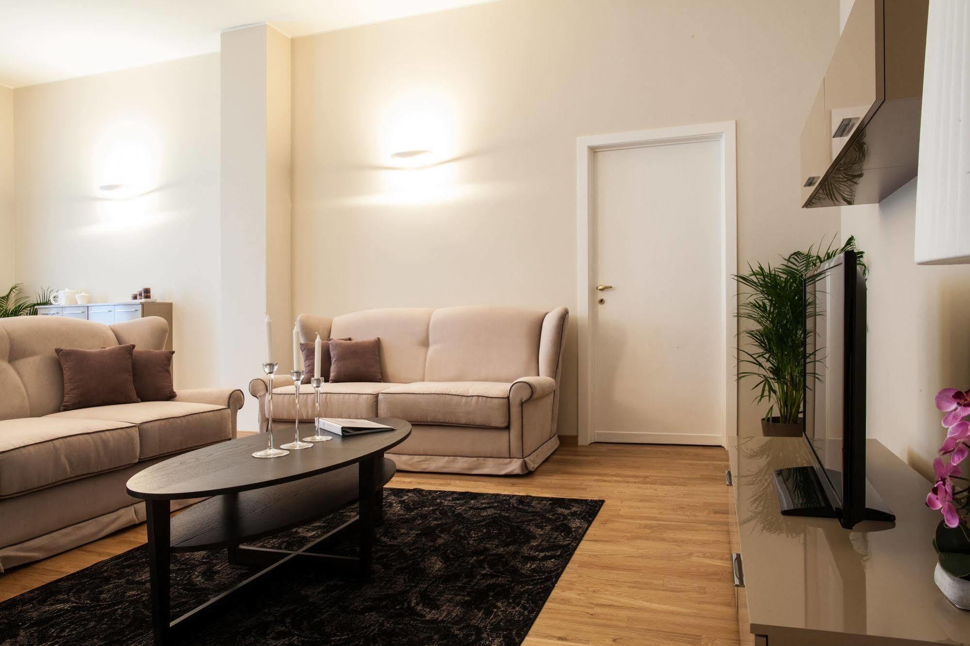 Milan Royal Suites 外观 照片