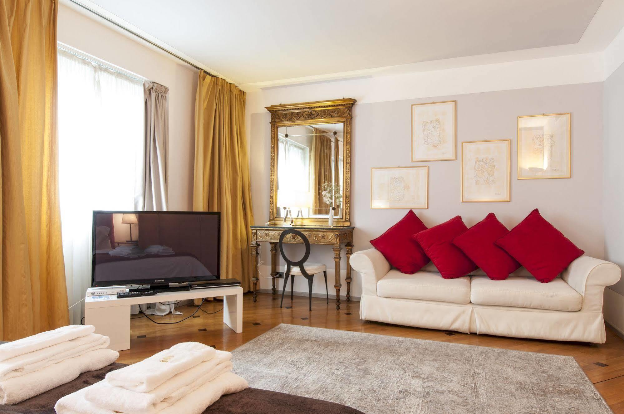 Milan Royal Suites 外观 照片
