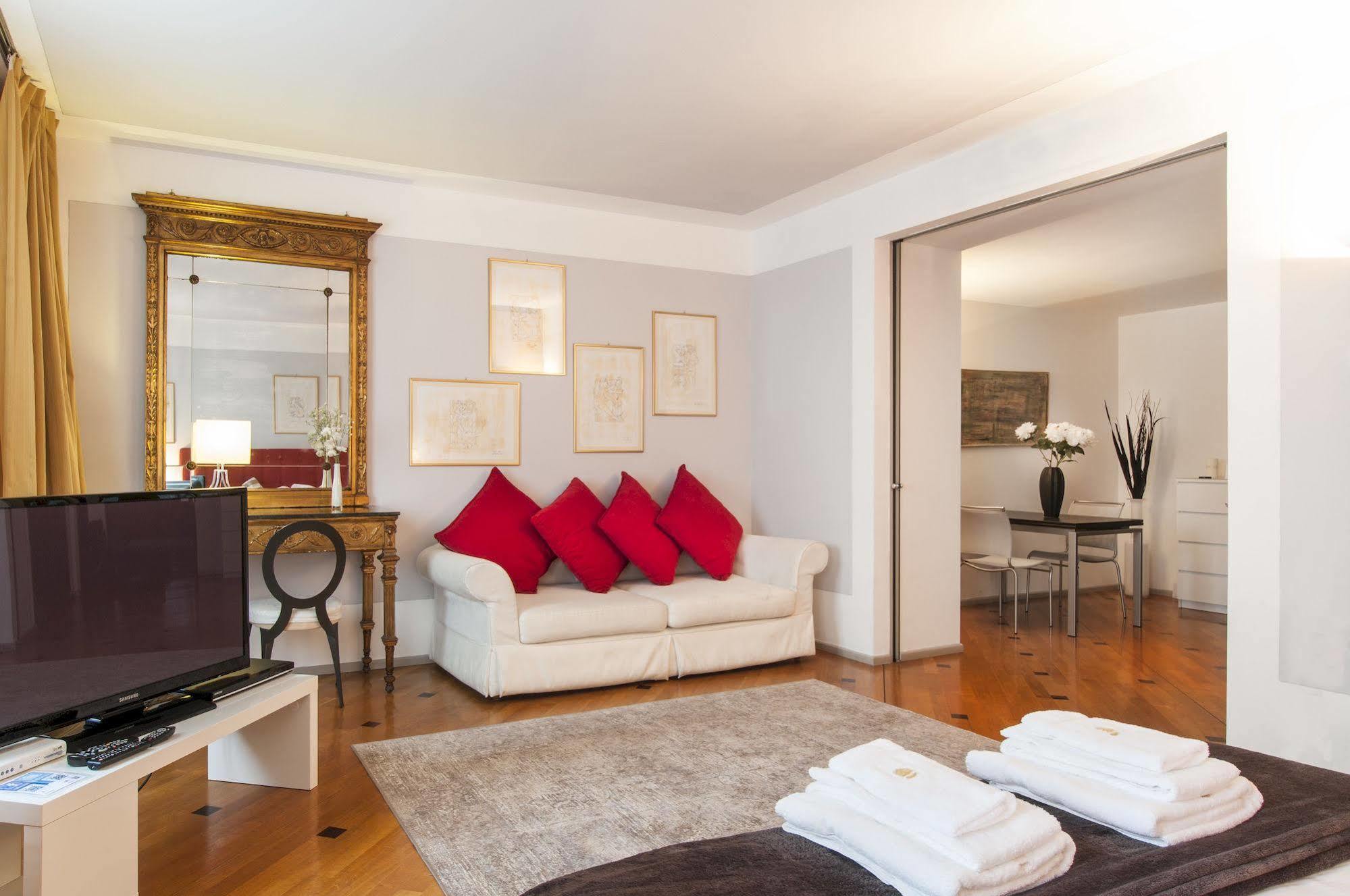 Milan Royal Suites 外观 照片